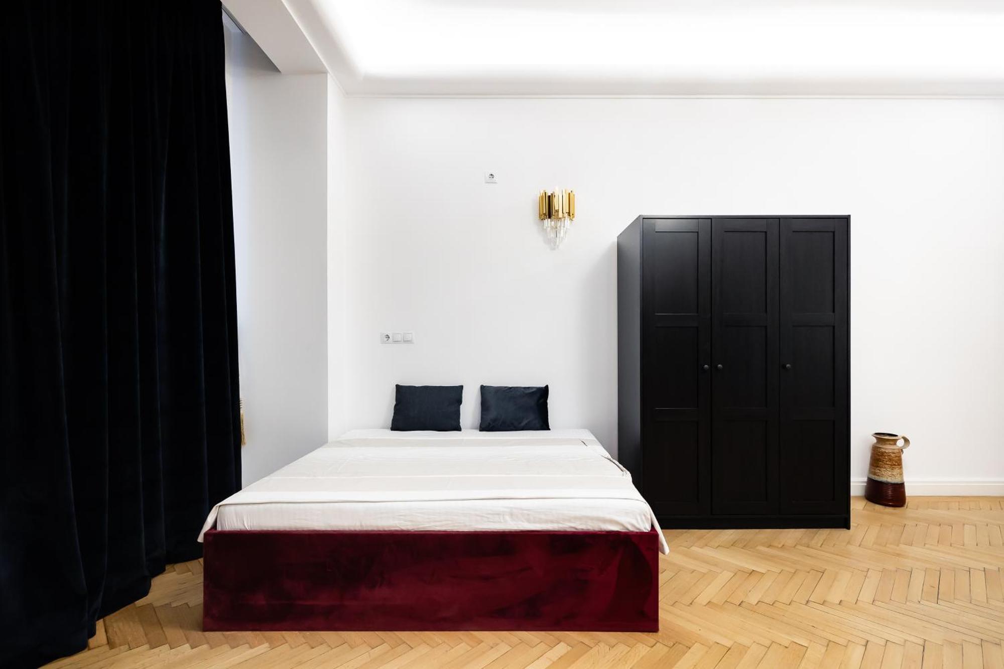 Central Studios In Piata Romana Бухарест Номер фото